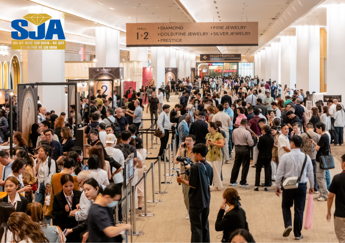 BAN CHẤP HÀNH HỘI THAM DỰ TRIỂN LÃM TRANG SỨC & ĐÁ QUÝ BANGKOK LẦN THỨ 72 